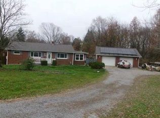 2515 Willowhurst Cir, New Castle, PA 16101