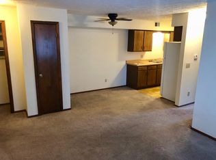 7511 Cass St APT 24, Omaha, NE 68114