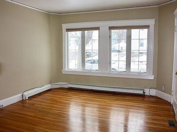 3rd image of 20 Woodward Ave