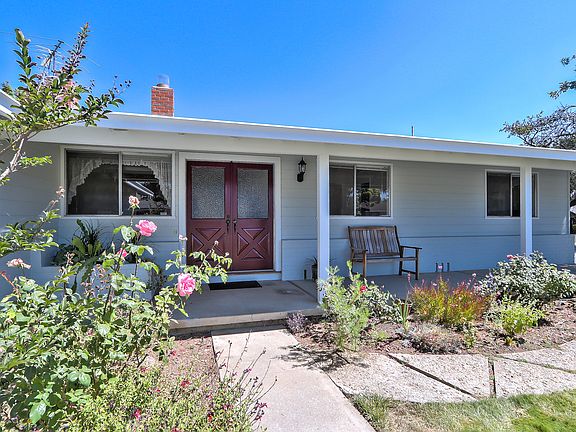 4th image of 807 Louise Dr