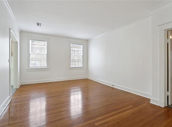 4th image of 1447 Webster St