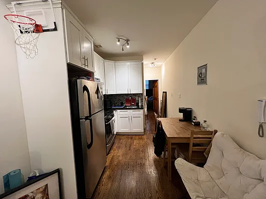 Rented by Massada Home Sales Inc | media 15