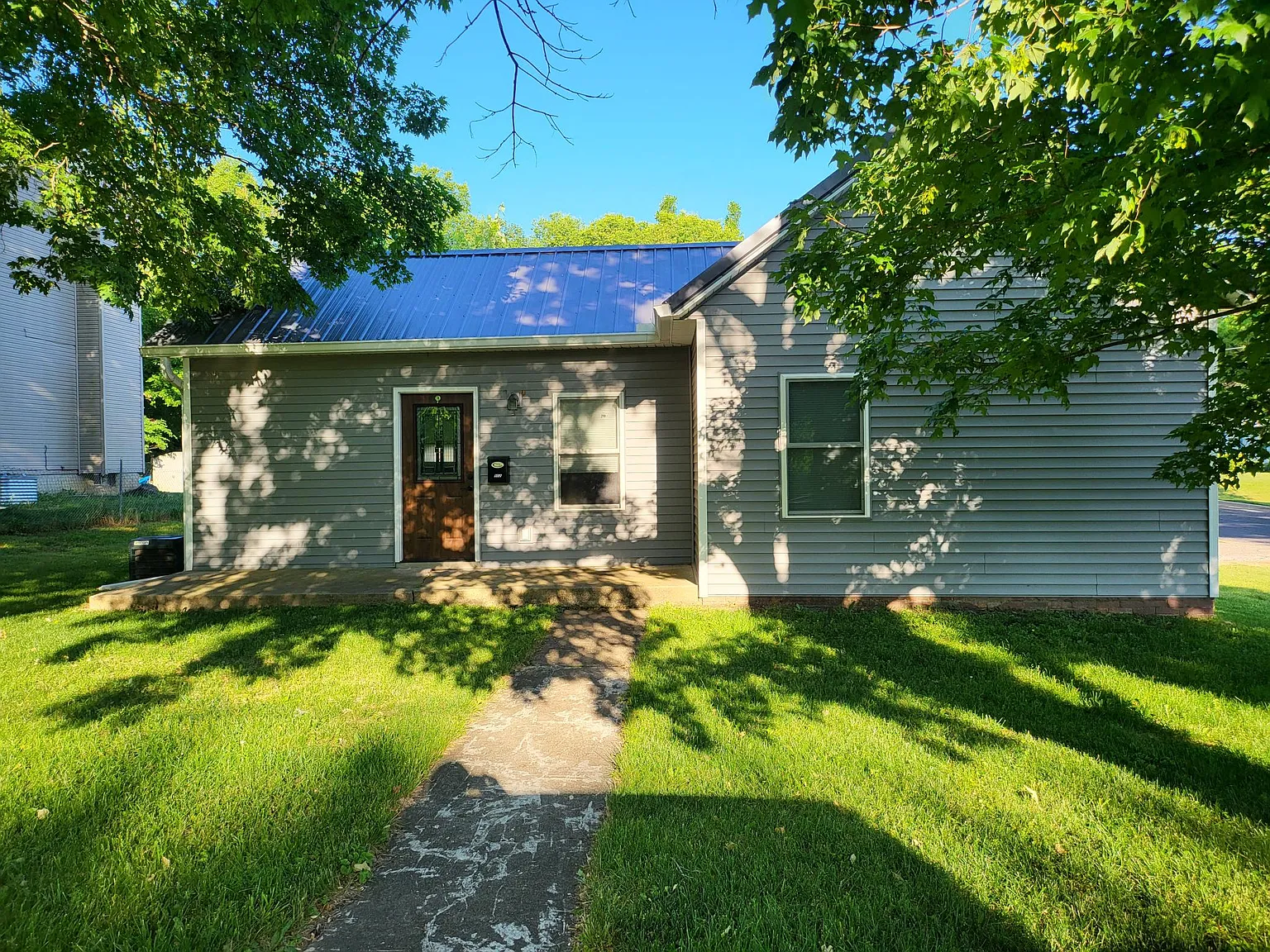 502 S Henry St photo 1