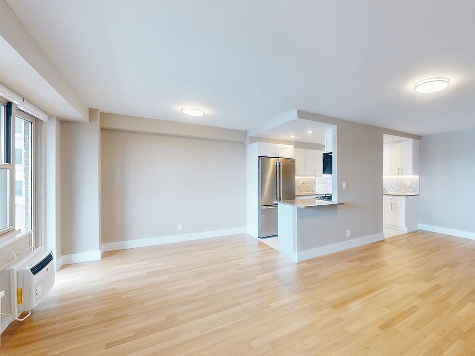 1st image of 80 N Moore St #8028G