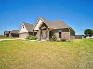 1502 N Oak St, Seiling, OK 73663