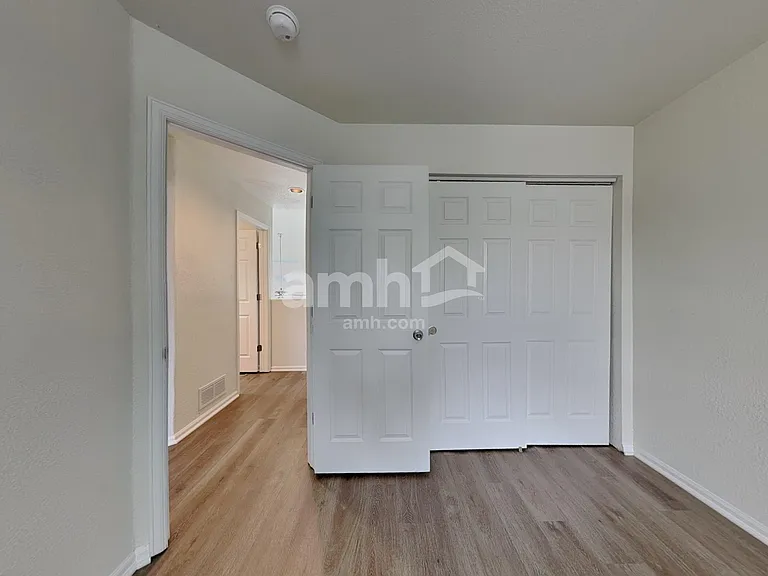8433 Golden Eye Dr — Photo 17