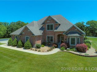 22 Hand Ln, Eldon, MO 65026