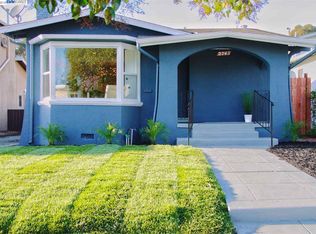 2745 Bartlett St, Oakland, CA 94602
