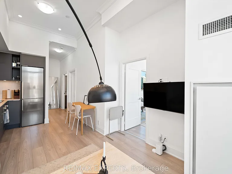 120 Parliament St #902 — Photo 14