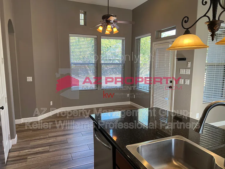 12549 N 152nd Dr — Photo 14