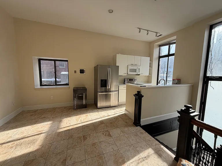 108 Richmond St #1 — Photo 21