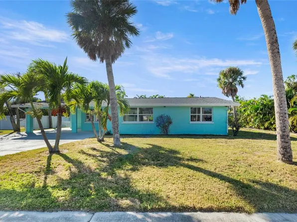 214 85th St, Holmes Beach, FL 34217