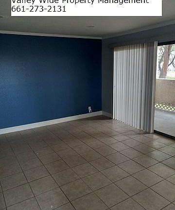 3rd image of 2554 Olive Dr APT 15