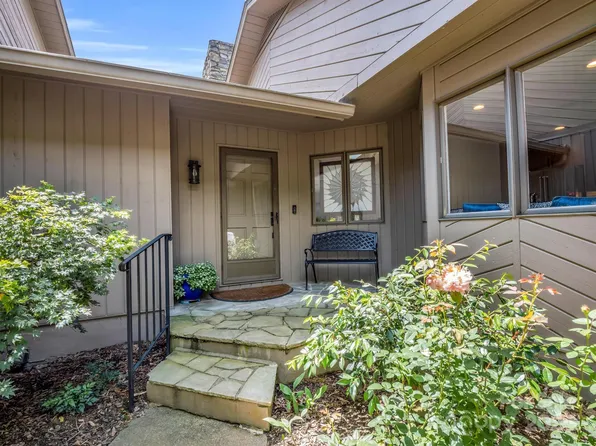 27 Ridge Ter, Asheville, NC 28804