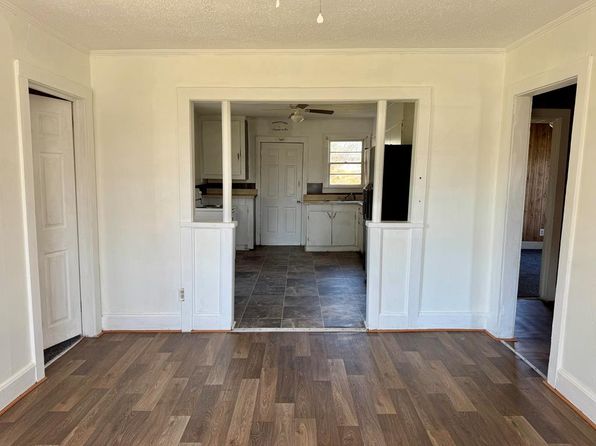 1809 Coffee Rd, Douglas, GA 31535