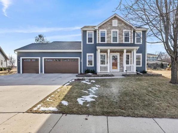 281 Thurow DRIVE, Oconomowoc, WI 53066