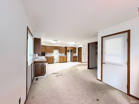 5th image of 709 Glenway Dr