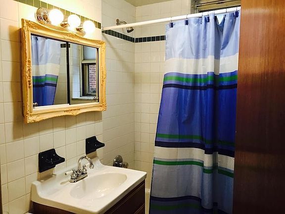 3rd image of 2459 32nd St APT 1A