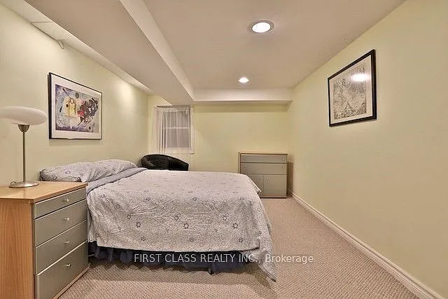 262 Castlefield Ave — Photo 16