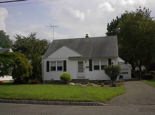 123 Robert Pl, South Plainfield, NJ 07080