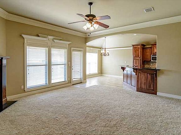 5th image of 317 Peachwood