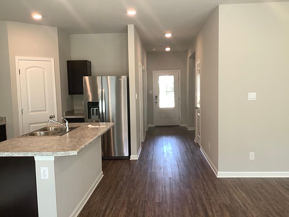 5th image of 48325 Fox Hollow Blvd
