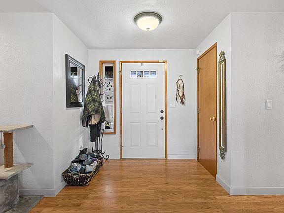 5th image of 1537 Arlington Dr