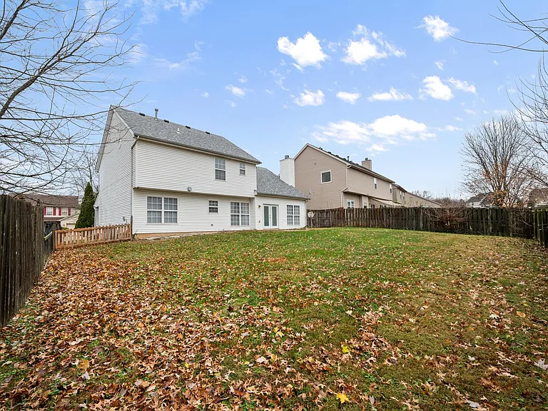 10945 Symington Cir — Photo 35
