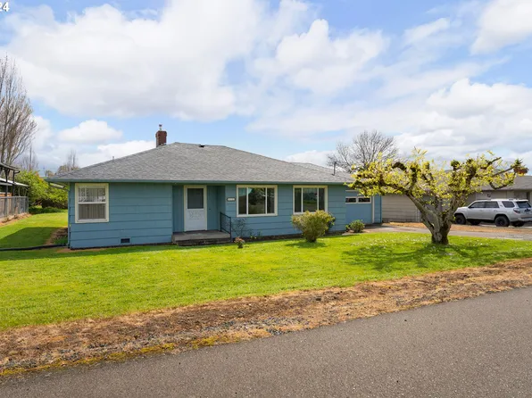 635 NE Madison Ave, Roseburg, OR 97470