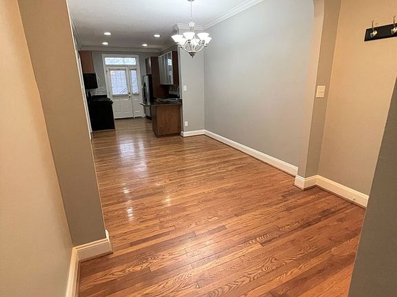 2nd image of 754 Leland Ave APT 1N