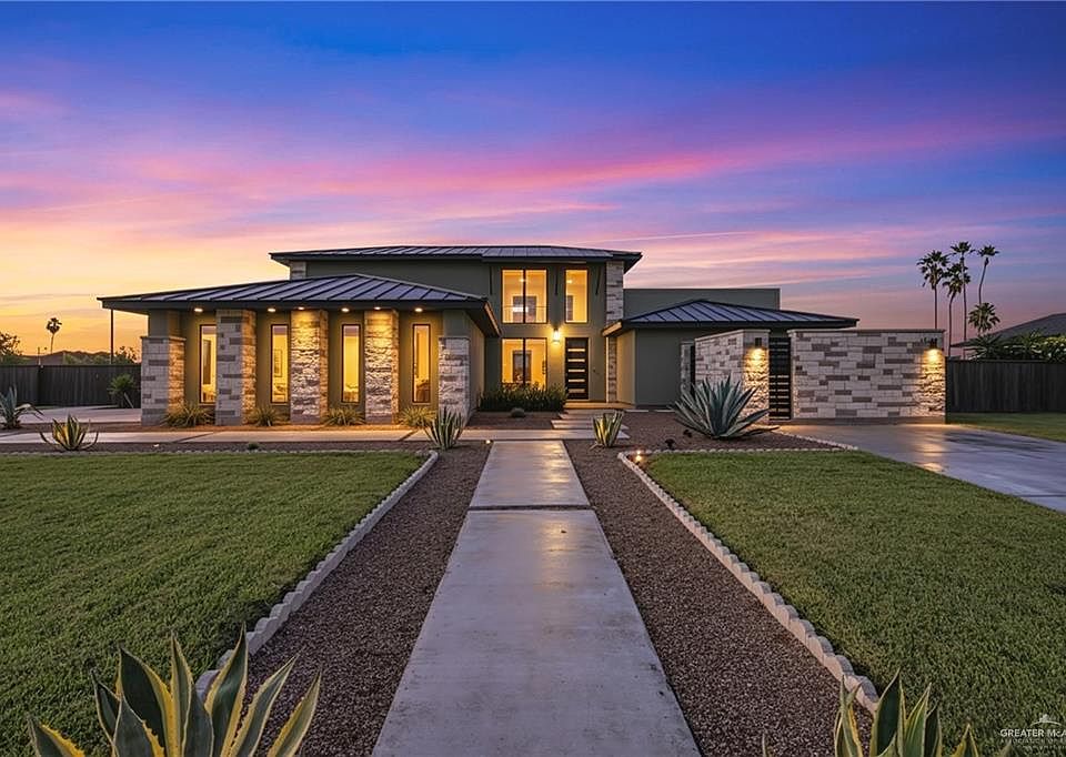 1st image of 14109 El Caribe Cir S