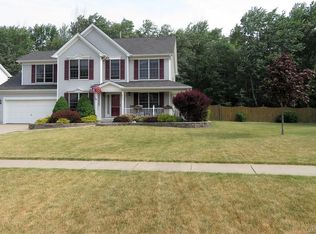 2345 Winterberry Dr, Lake View, NY 14085