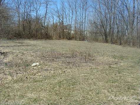 2nd image of 410 N Crystal Ave