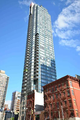 Sold by Corcoran | media 6