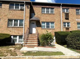 27 College Dr, Edison, NJ 08817