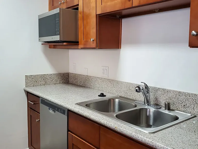2025 Sepulveda Blvd — Photo 4