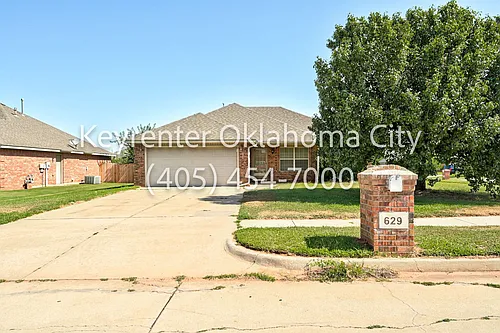 629 E Linden Ln Photo 1