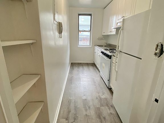 4th image of 4 Barker Ave #4G