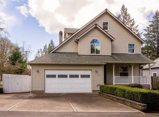 1220 N River Rd, Cottage Grove, OR 97424