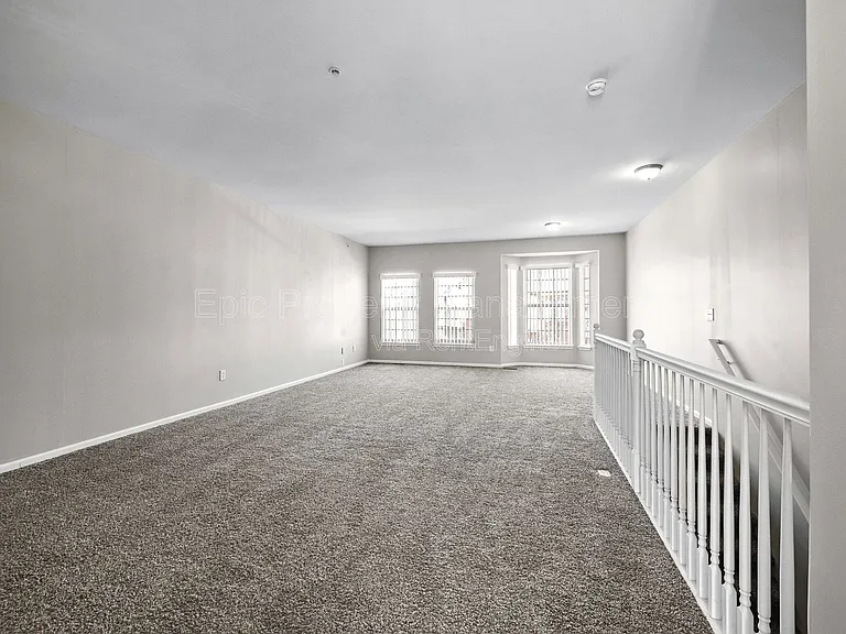 14138 Webster Dr — Photo 8