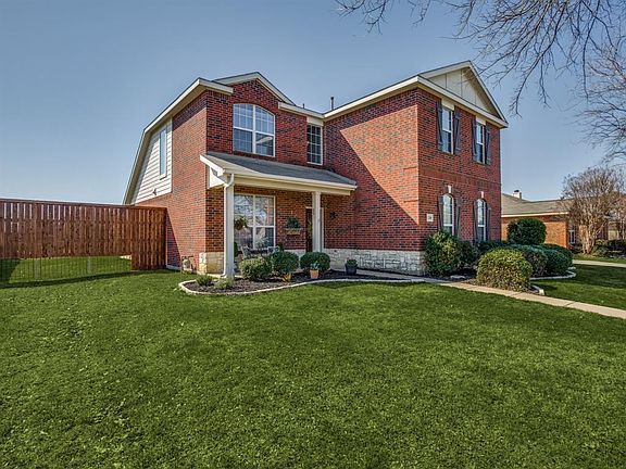 2nd image of 2208 Del Mar Ct
