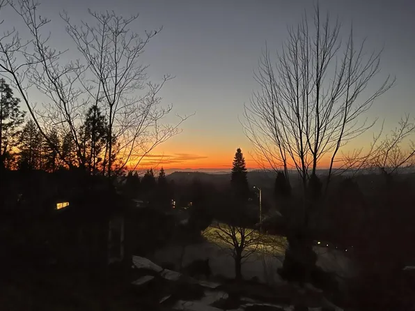 124 Ruby Ledge Ct, Grass Valley, CA 95945