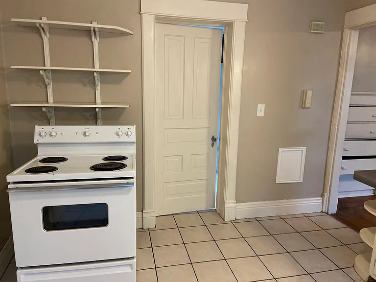 710 S Park St #1 — Photo 9