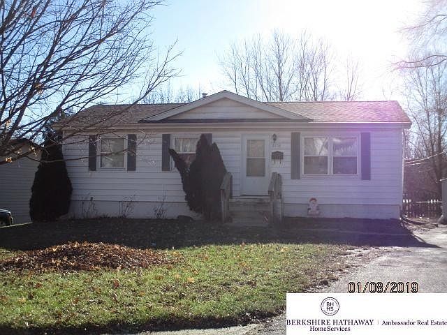 1st image of 8958 Laurie Cir