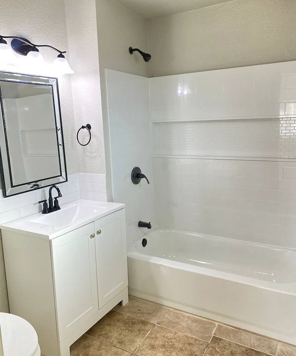 1161 Letts Avenue Unit B - 1 — Photo 2