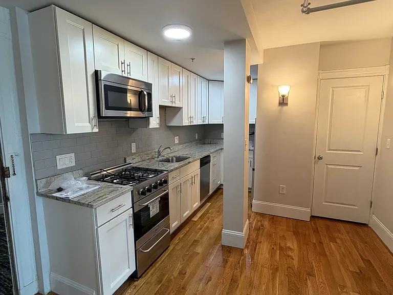 58 Westland Ave #9 — Photo 6