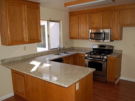 5th image of 161 Tyrone Ct