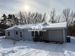 16 West Rd, Circle Pines, MN 55014