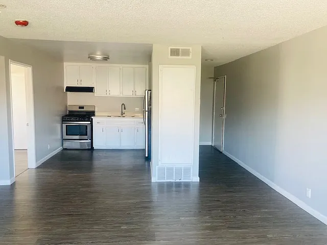 829 N Bunker Hill Ave #4 — Photo 4