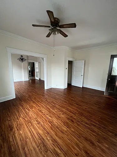 149 Kanouse St Photo 1